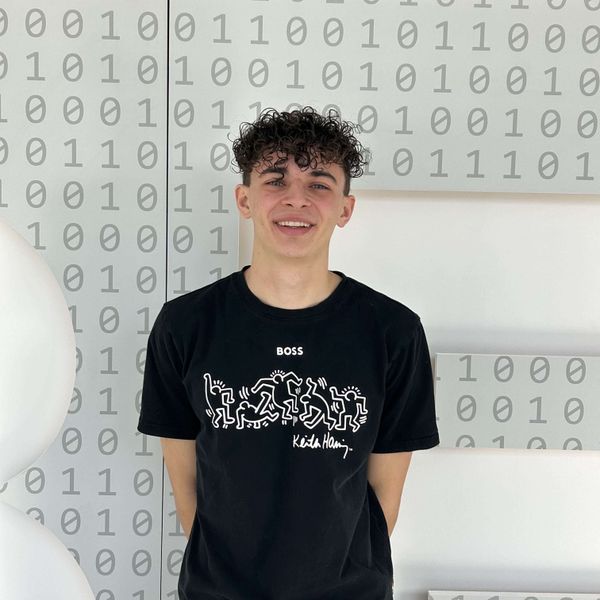 Picture of Alex Noble